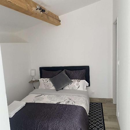 Bel Appartement Au Coeur Du Village De Sartene Ngoại thất bức ảnh